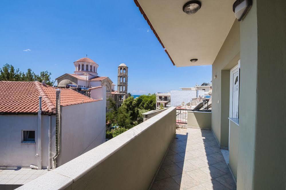 Lina Studios Potos Exteriér fotografie